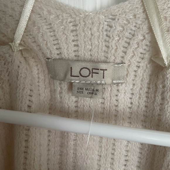 Loft Knit Cream Poncho with Fringe Detail - Picture 5 of 6